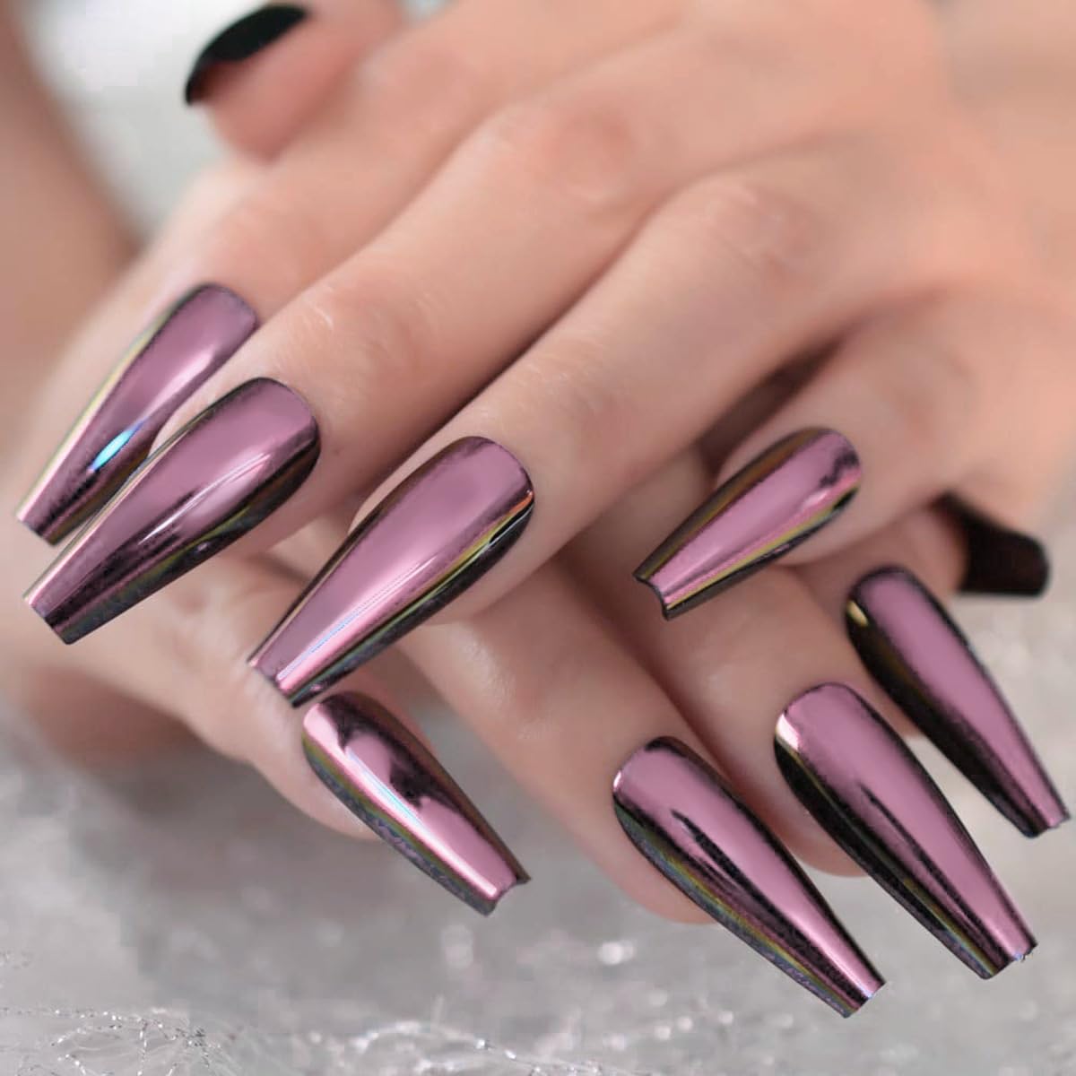 Mgmxbsth 24Pcs Square Fake Nails,Purple Press on Nails,Chrome Powder Glossy Fake Nails, Stick on Nails with Designs Stick for Women and Girls (Dazzling)