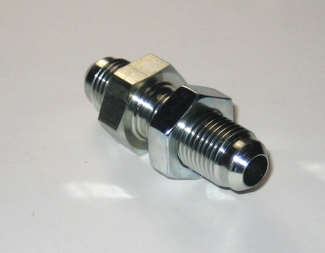 Parker 4 WTXS TripleLok Bulkhead Union 1/4 JIC Acero