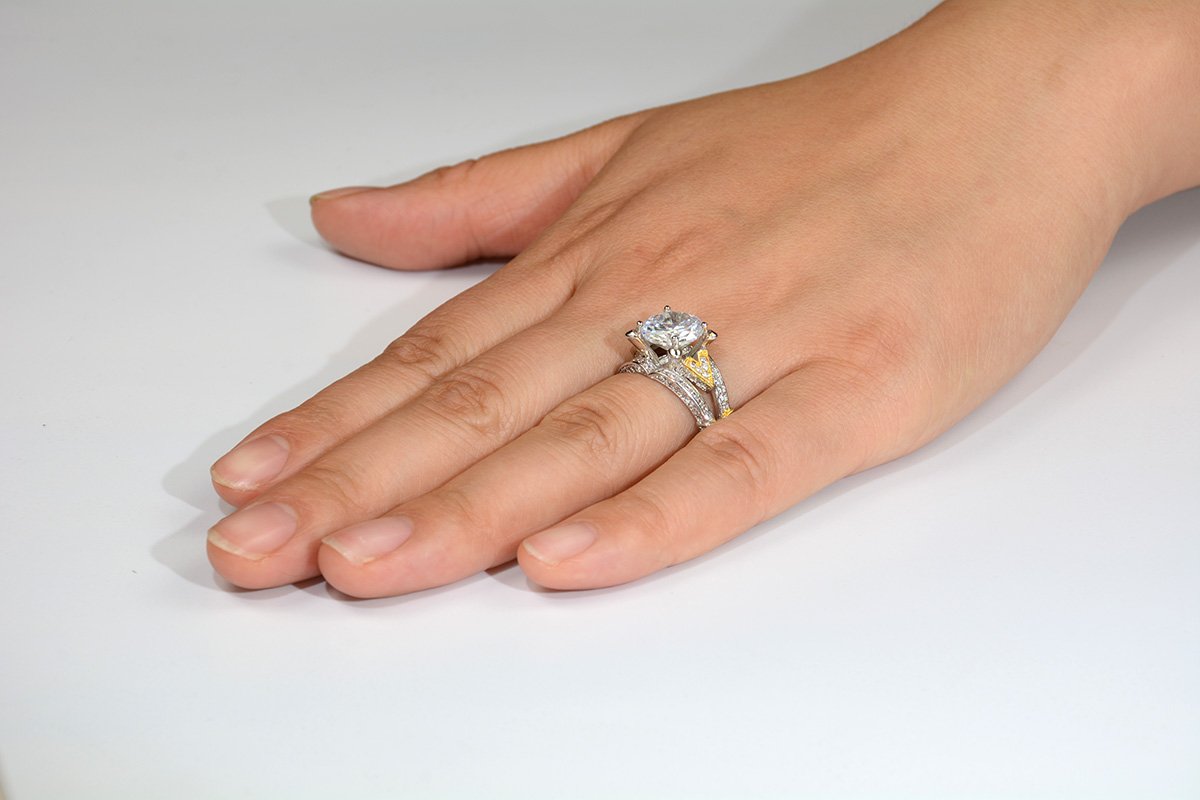 LAVUMO Round Cubic Zirconia Women Engagement Anniversary Promise Rings with Two-Tone Gold plated(8)