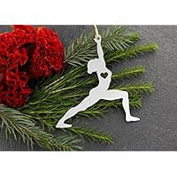 Iron Maid Art Warrior One Pose Yoga Symbol Christmas Ornament Rustic Aluminum for Her Him Home Fall Decor Wedding Favor Thanksgiving