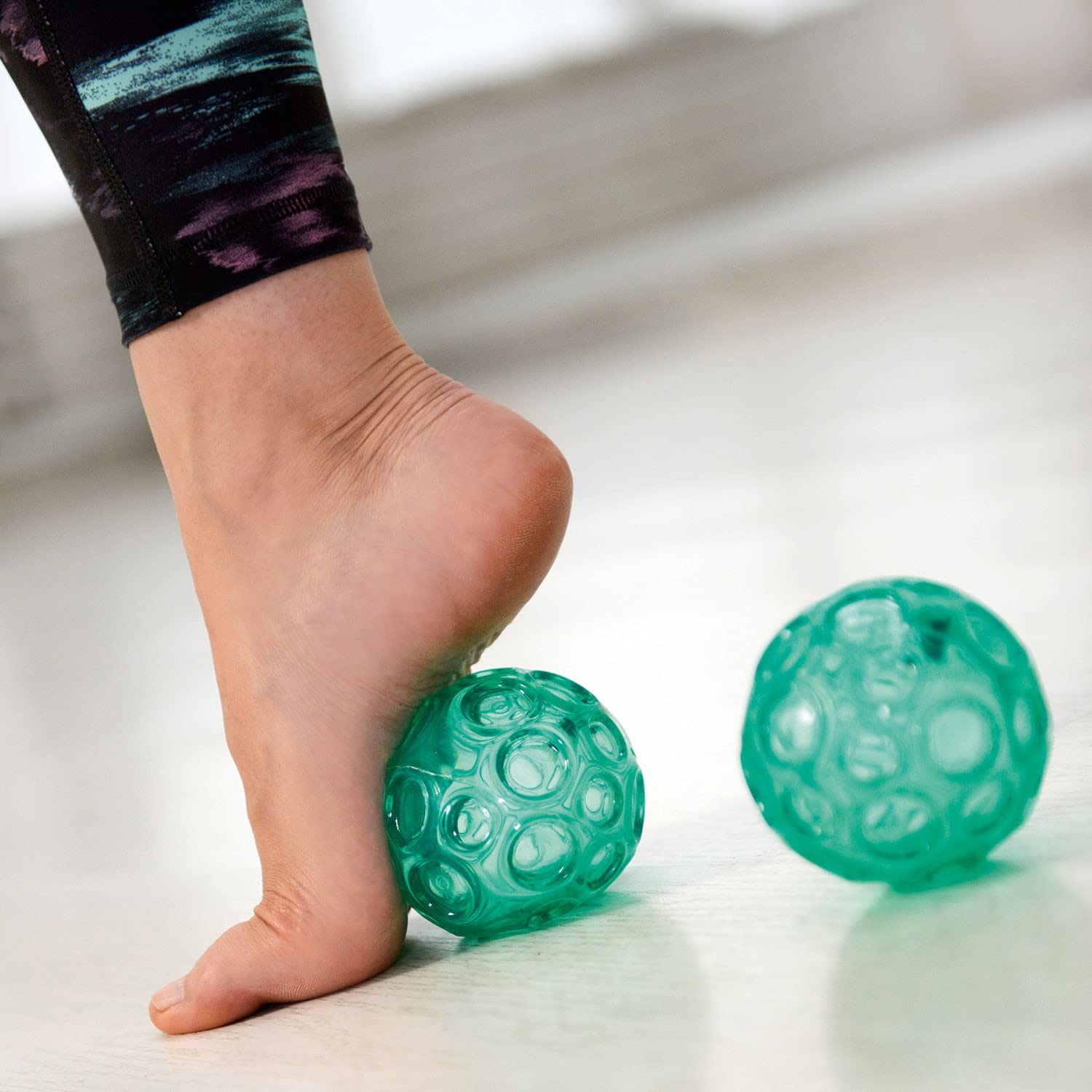 Franklin Ball Green Set of 2 with Needle Valve for Pressure Control