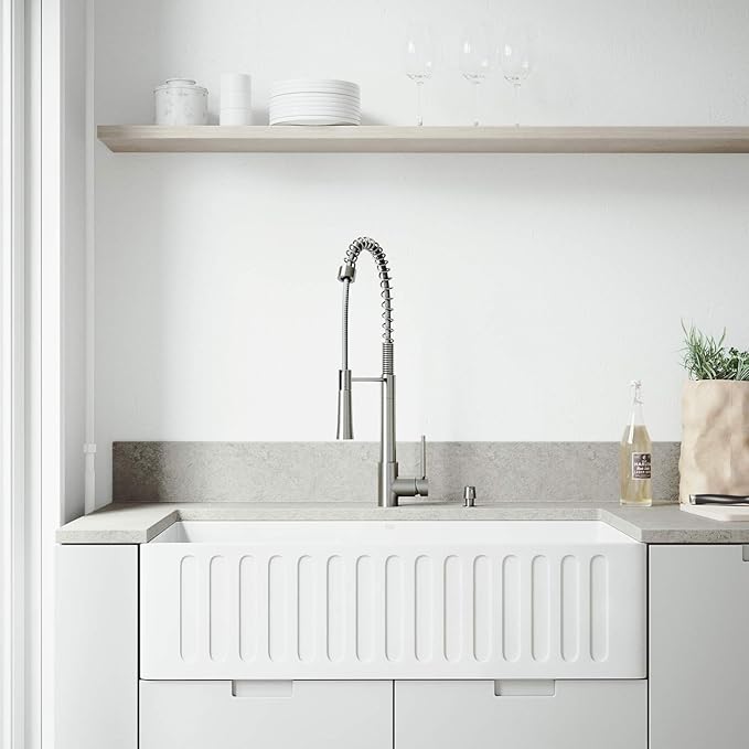 VIGO - Delantal de granja de 91 cm con un cuenco de piedra mate y grifo