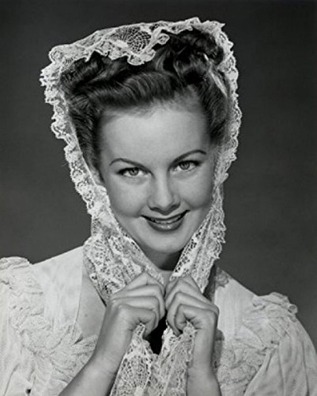 Amazon.com: Posterazzi SAL25550029BLARGE Portrait of a young woman