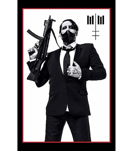 MARILYN MANSON 　　　BORN VILLAIN 　入手困難ポスター Amazon.com: Heart Rock Marilyn Manson Poster Flag Born