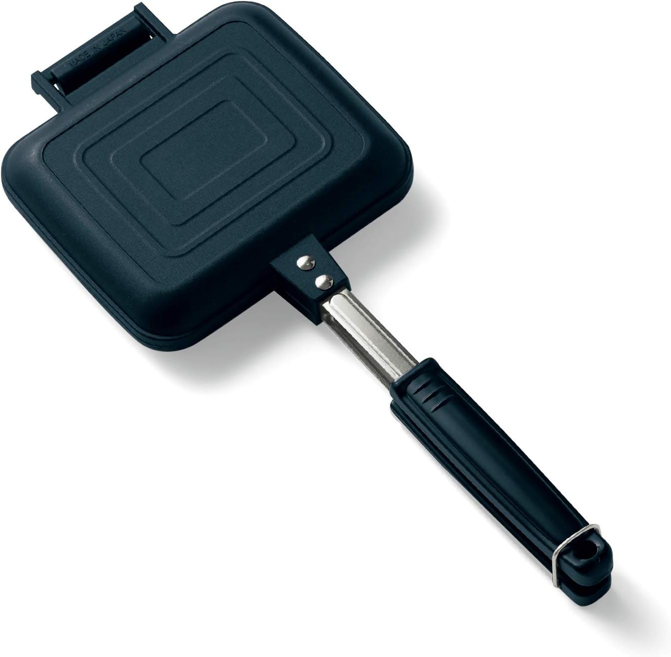 Amazon Co Jp ベルメゾン ディズニー ホットサンドメーカー 直火用 ミッキーマウス ホットサンド ワッフルメーカー スポーツ アウトドア