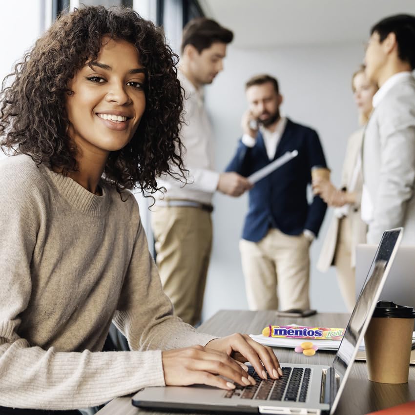 Mentos Fruit Dragees, Frucht-Bonbons Orange, Zitrone und Erdbeere, Kaubonbons mit fruchtigem Geschmack, Süßigkeiten (3 Rollen), vegan 5