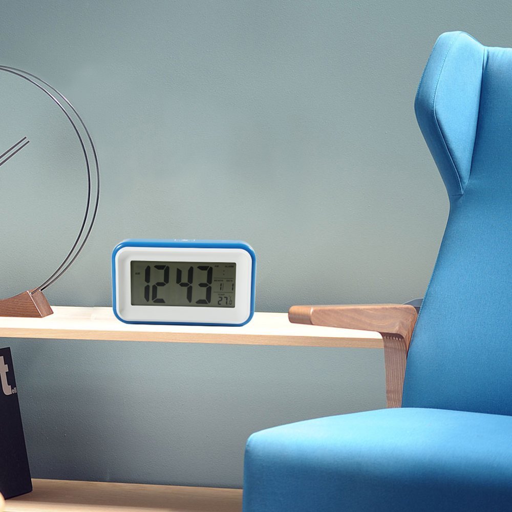 Reloj Despertador Digital VADIV CL01 Gran Pantalla Silencioso con Fecha Indicador de Temperatura Calendario y Luz de Noche Alarma con Sensor Táctil y de Luz Se Carga por USB o Batería AAA - Azul Oscuro