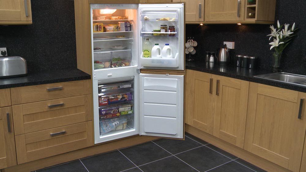 Zanussi ZBB26650SA Fridge Freezer Built In White Amazon.co.uk Large