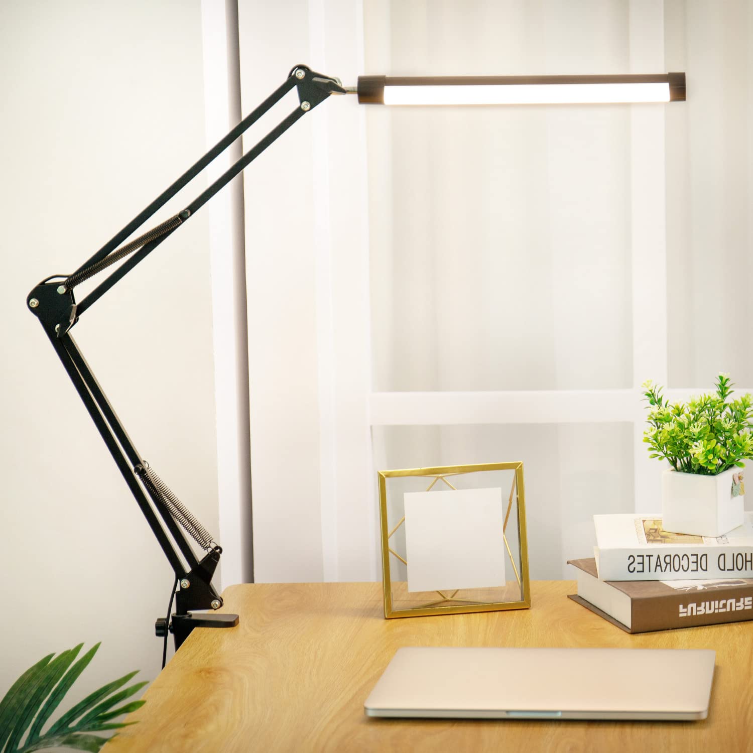 LED Desk Lamp , Adjustable Swing Arm Desk Light With Clamp, Usb Powered Dimmable Eye-Caring Reading Table Light, 3 Modes, 10 Brightness Levels, Memory Function For Home, Office, Study (No Adapter)
