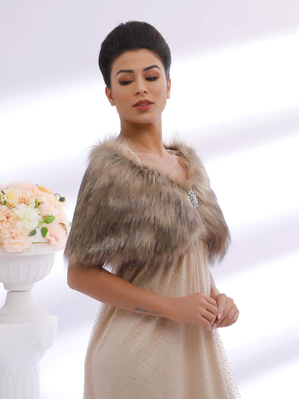 Aukmla Wedding Party Fur Wraps and Shawls Bridal Fur Stole Sleeveless Faux Fur Shawl with Stunning Rhinestones Brooch Aukmla Wedding Party Fur Wraps and Shawls Bridal Fur Stole Sleeveless Faux Fur Shawl with Stunning Rhinestones Brooch