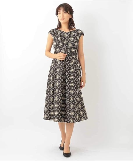 Amazon ホコモモラデシビラ Jocomomola De Sybilla Paz Emb シャンタン刺繍スリーブレスワンピース Gjeag ワンピース チュニック 通販