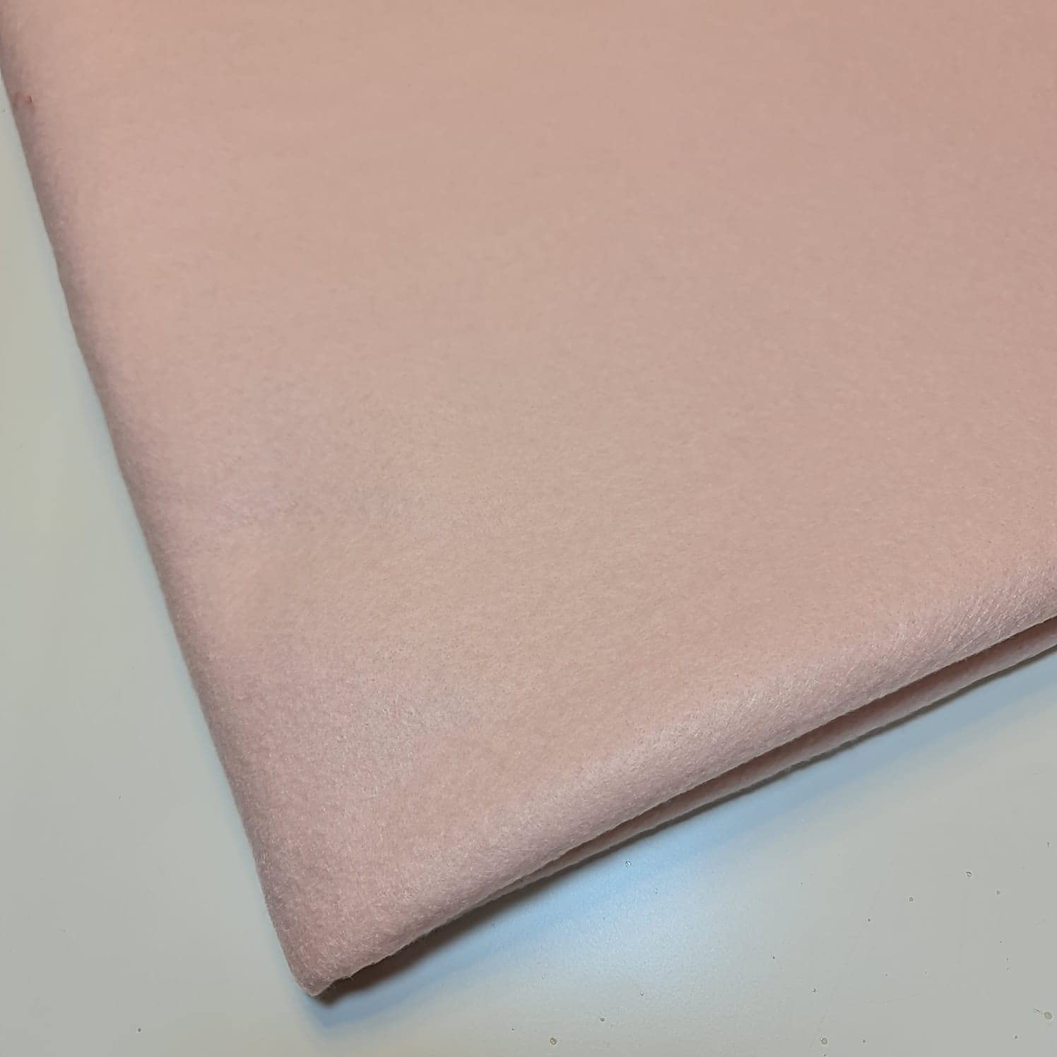 58" / 150 cm Wide Multi Purpose Acrylic Felt Baize Fabric Material Suitable for Poker Bridge Card Craft Table (Available in 13 Colours) (Pale Pink) — image 1