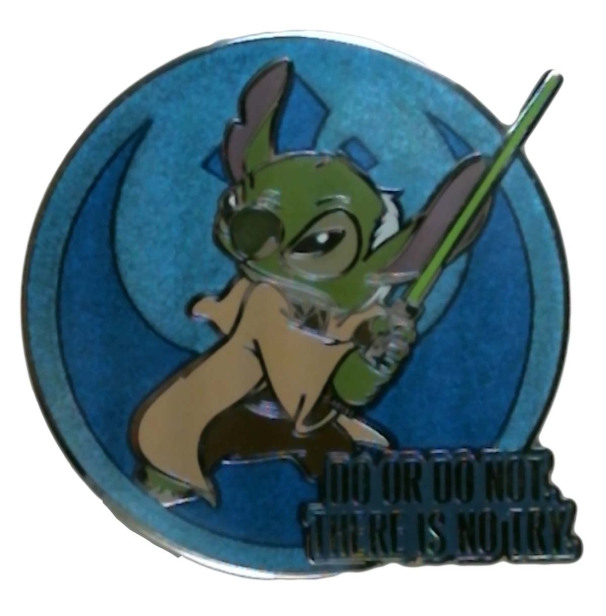 Disney Star Wars Stitch como Yoda PinHacer o no hacer, no hay intento