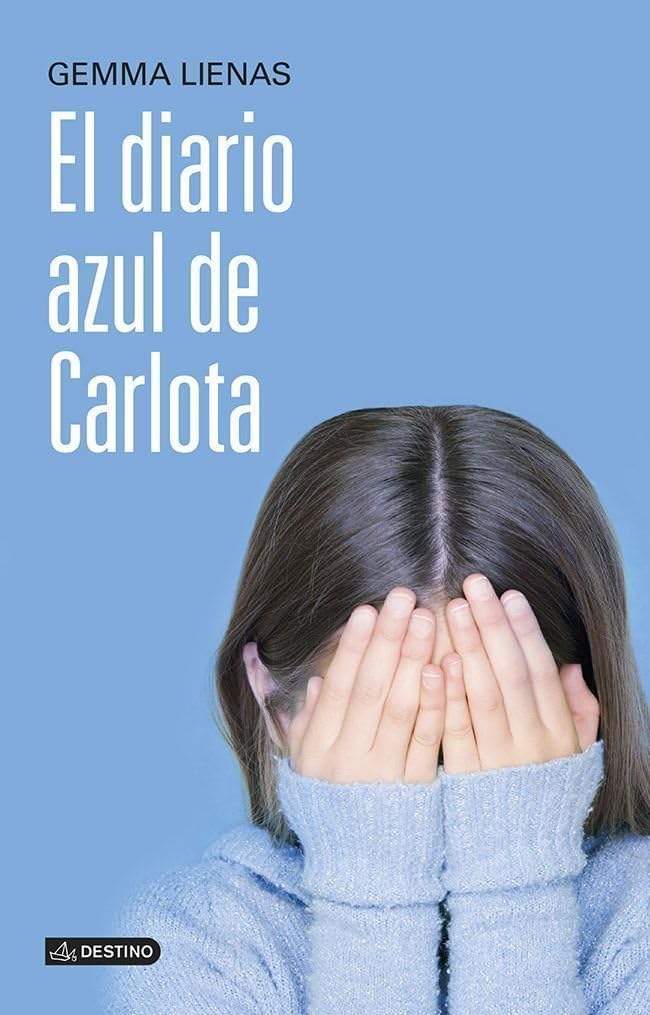 Portada de El diario azul de Carlota (Punto de encuentro)