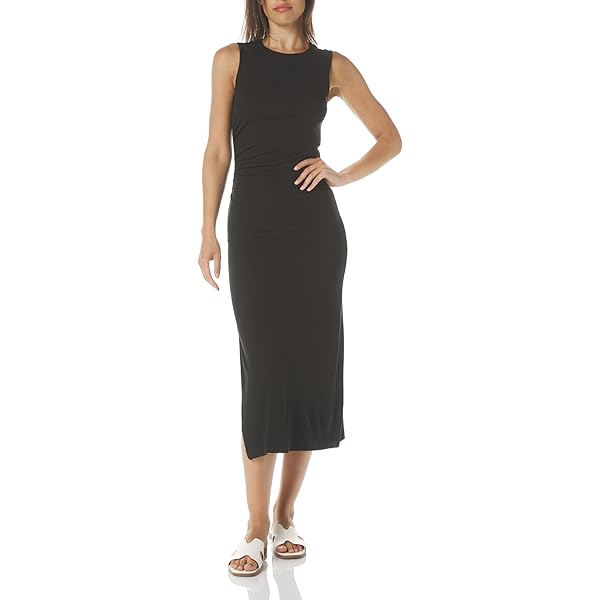 black dress with chiffon Black crêpe dress with embroidery and chiffon cape