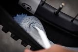 Peaty's Holeshot Biofibre Tubeless Tyre Sealant 5 Litre view 2