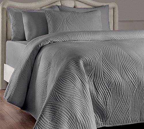 Brielle Stream Quilt and Sham Set, Full/Queen, Light Grey