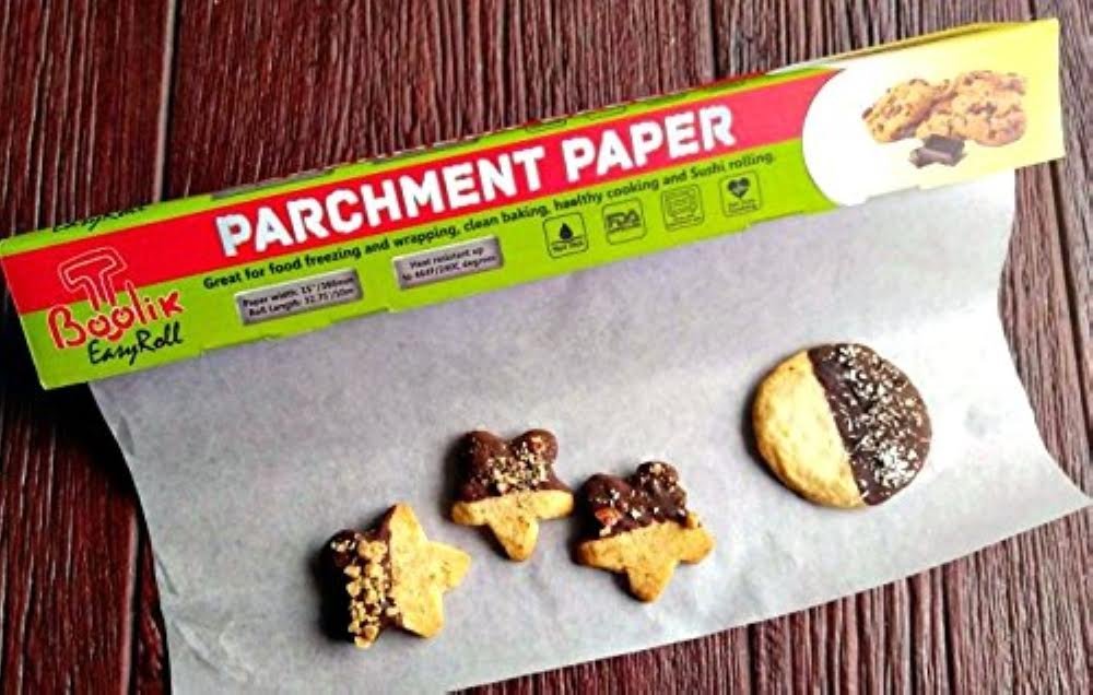 Parchment Paper / Baking Paper. FDA Approved Sturdy Box with Sharp