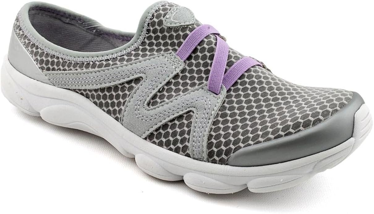 easy spirit canvas sneakers