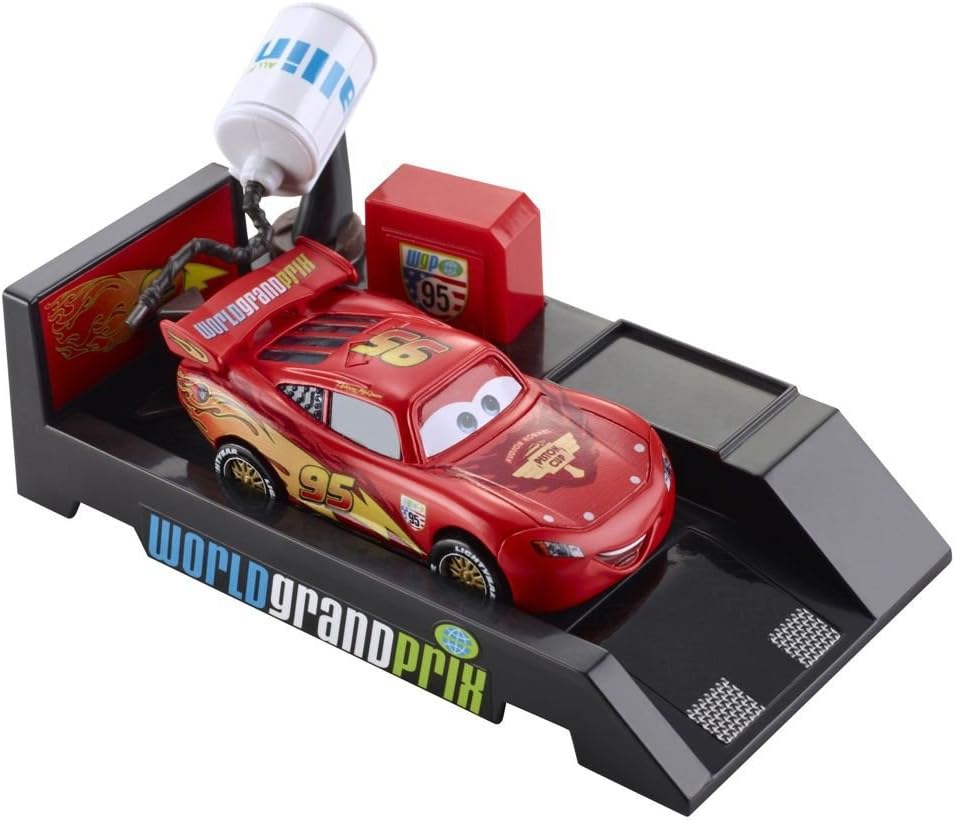 lightning mcqueen service station
