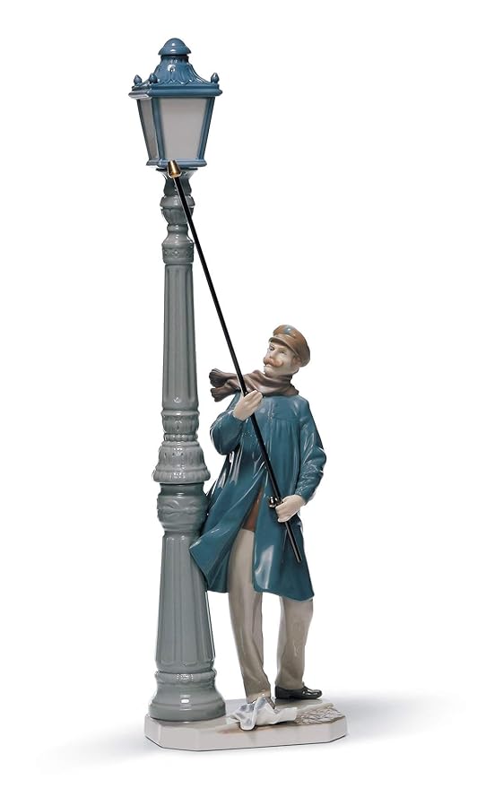 LLADRÓ Lamplighter Figurine Amazon.co.uk Kitchen & Home