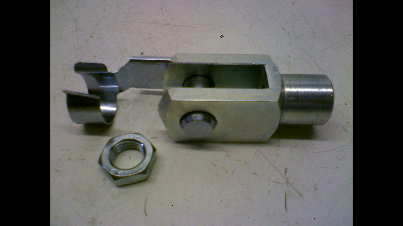 Festo 6146 SG-M16X1.5 Rod Clevis