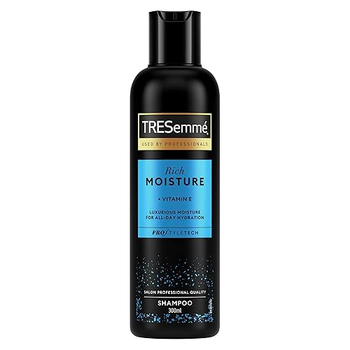 TRESemmé Rich Moisture Shampoo 300 ml
