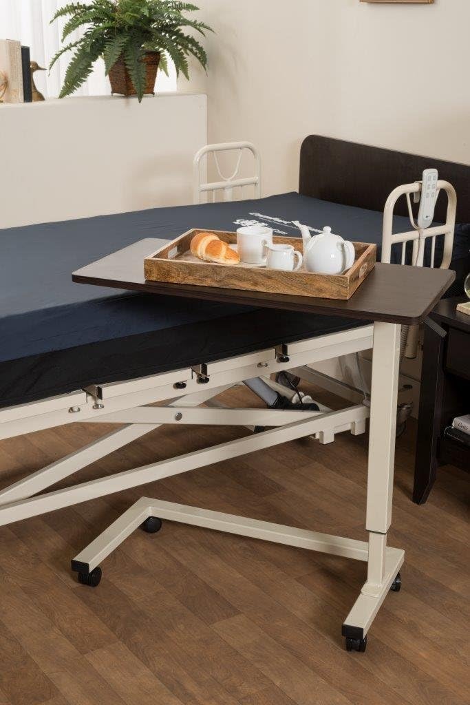 Medacure Bedside Table with Wheels - Overbed Table Hospital Bed – Home, Food, Laptop, Reading - Adjustable Height, No Spill Rim, Heavy Duty Steel Frame, Locking Casters - 50lb Capacity - Mahogany: Kitchen & Dining