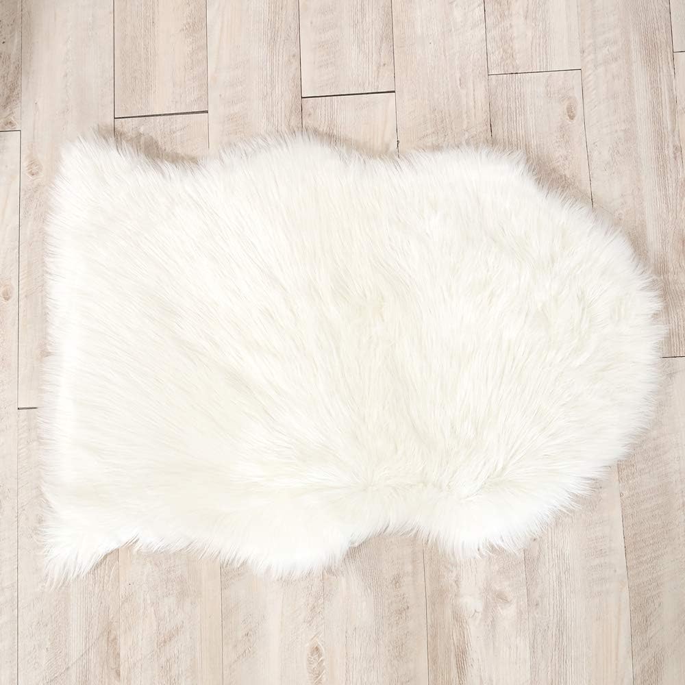 Carvapet Luxury Soft Faux Sheepskin Chair Cover Seat Cushion Pad Plush Fur Area Rugs for Bedroom, 2ft x 3ft, White: Home & Kitchen