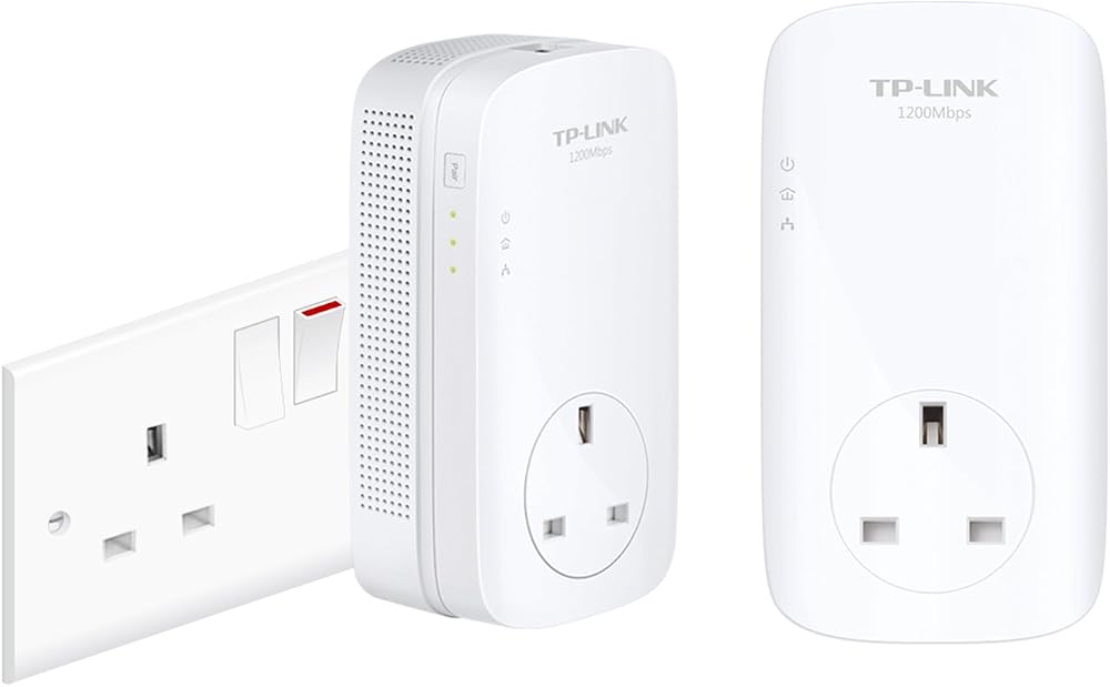 TP-Link TL- 1200 Mbps Gigabit Passthrough Powerline Starter Kit White