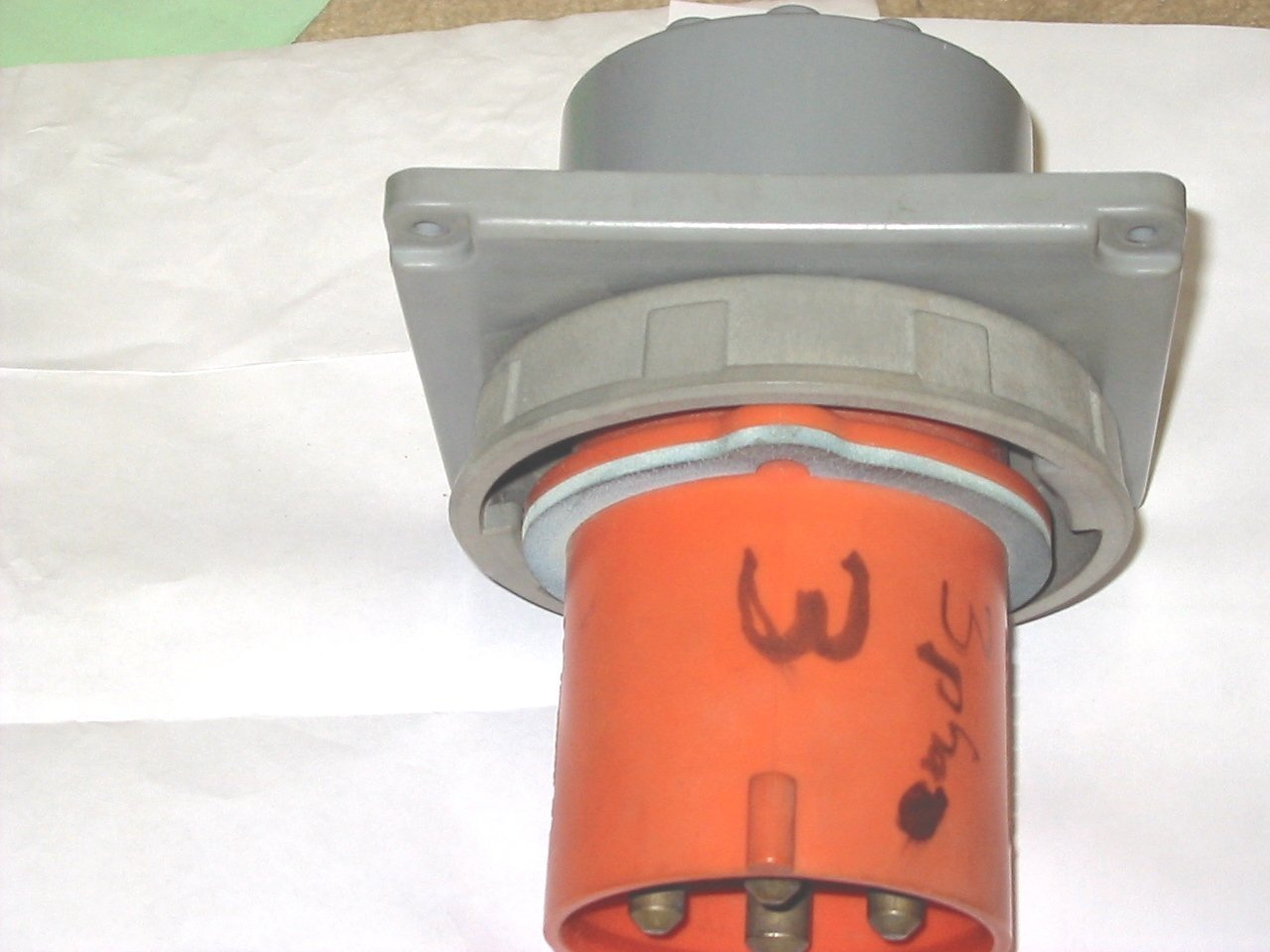 Hubbell HBL4100B12W Pin and Sleeve IEC Inlet, 3 Pole, 4 Wire ...