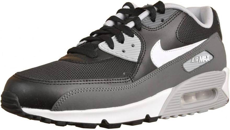 black colour nike shoes