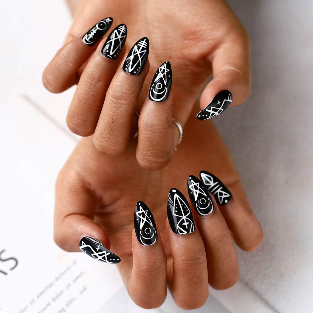 Fairvir Fashion Glossy Fake Nails Black Star Moon Full Cover Acrylic False Nail Tip Party Clip Press on Nails for Women and Girls(24Pcs)