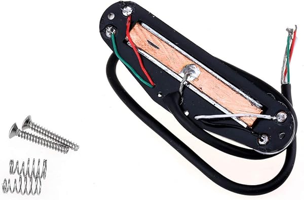 Musiclily 激安ピックアップ 裏面