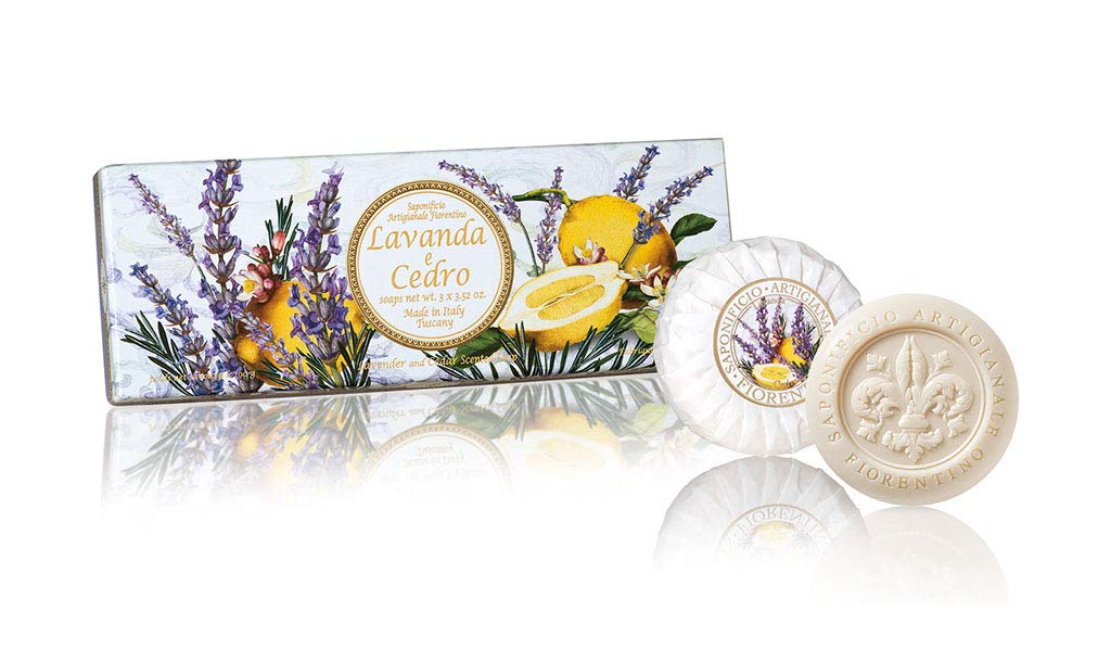 Box of Italian soap, Lavender and Lemon, round soaps sculpted with lily, pleated wrapping and label, 3 x 100g