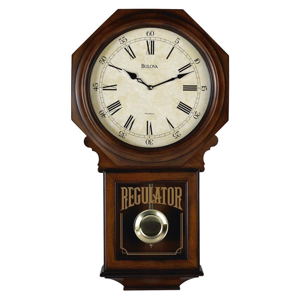 Reloj de pared Bulova C3543 Ashford | Diseño escolar de 25 | Acabado en nogal | Movimiento armónico de triple timbre | Placa de grabado