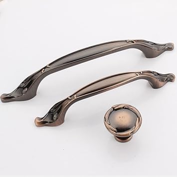 Matmo Euro Style Novelty Modern Handles Set Of Wardrobe Door