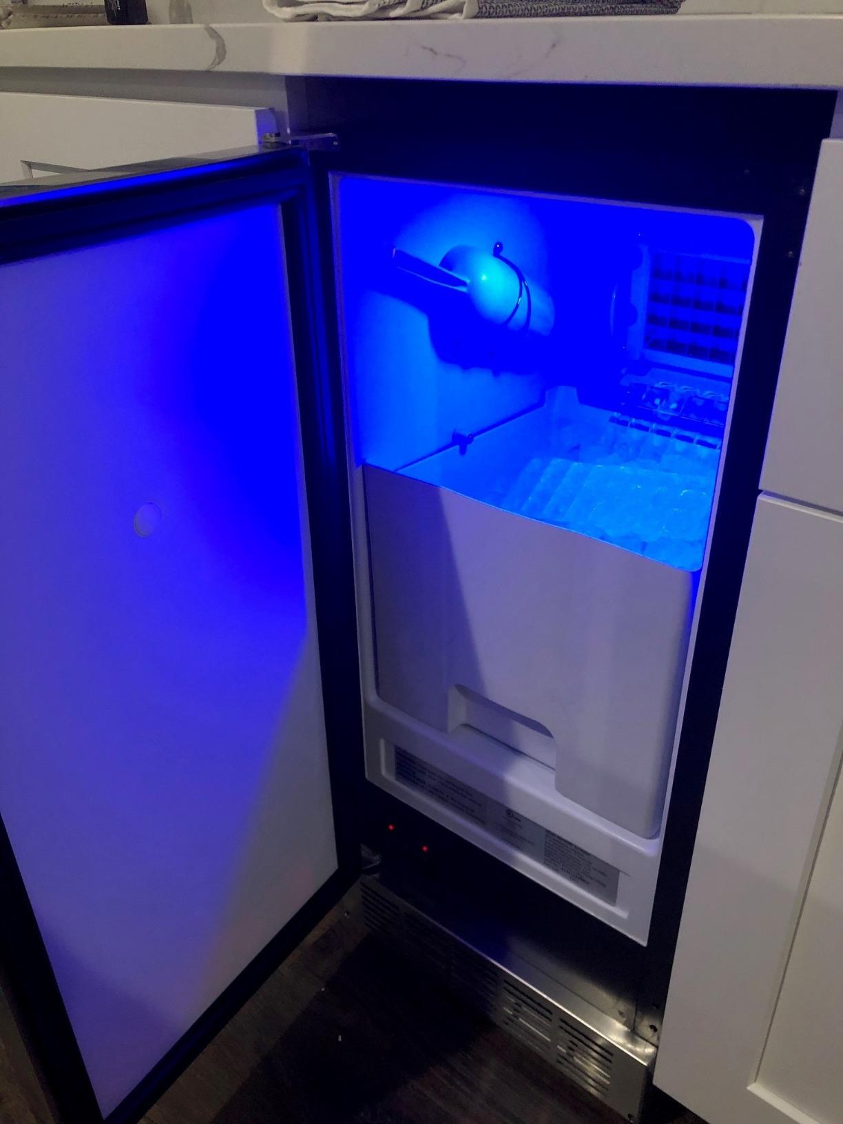 80/mo Finance EdgeStar IB450SSP 50 lb. 15 Inch Wide Undercounter Clear Ice Maker with Drain