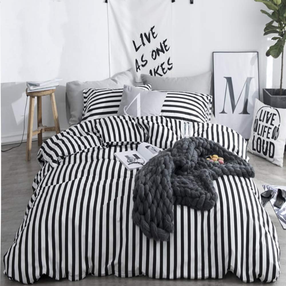 Amazon Com Clothknow Striped Comforter Sets King Black And White Bedding Comforter Sets King Comforter Men Women Bedding Ticking Stripes Pattern 100 Cotton With Soft Microfiber Inner 3pcs Comforter Sets Kitchen Dining