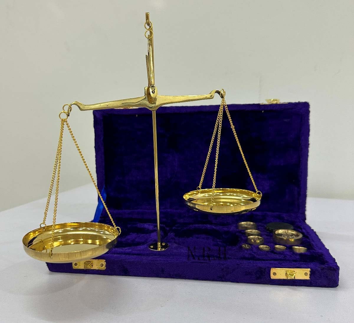 Old Traditional Goldsmith Weight Justice showpiece Brass Weighting Scale Balance