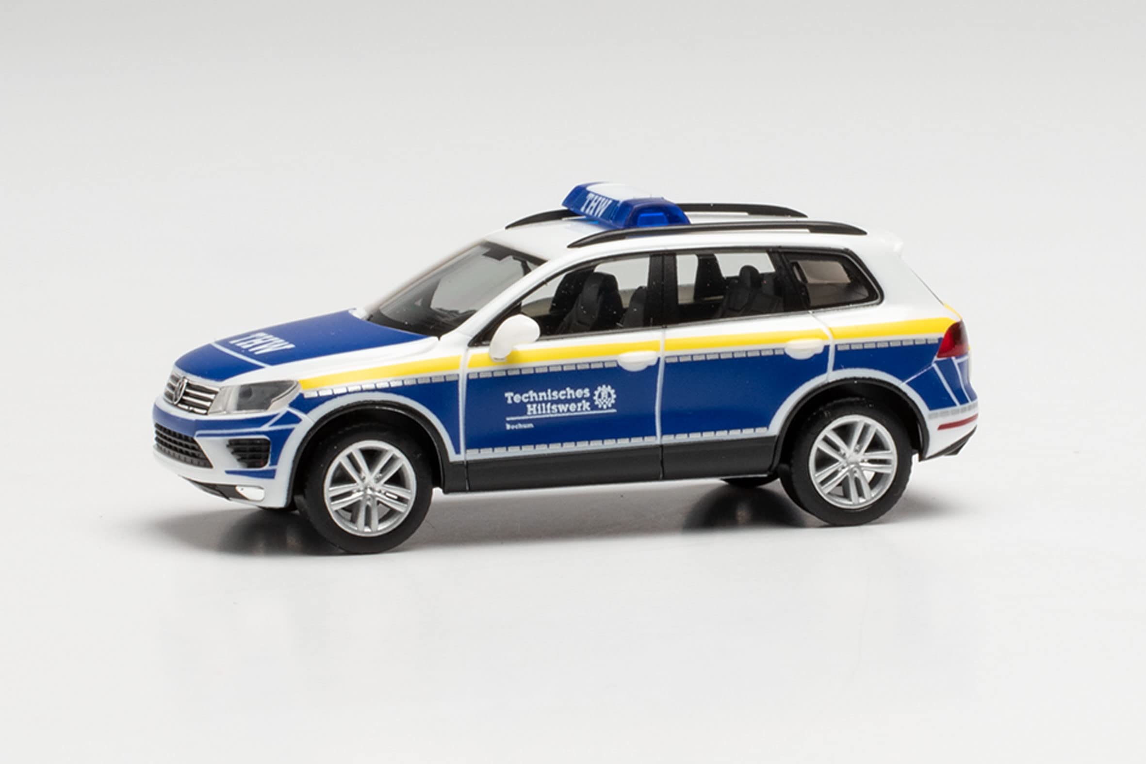 herpa 096621 Volkswagen VW Touareg "THW OV Bochum" Model Car, Miniature Models, Small Model, Collector's Item, Detailed, Multi-Colour