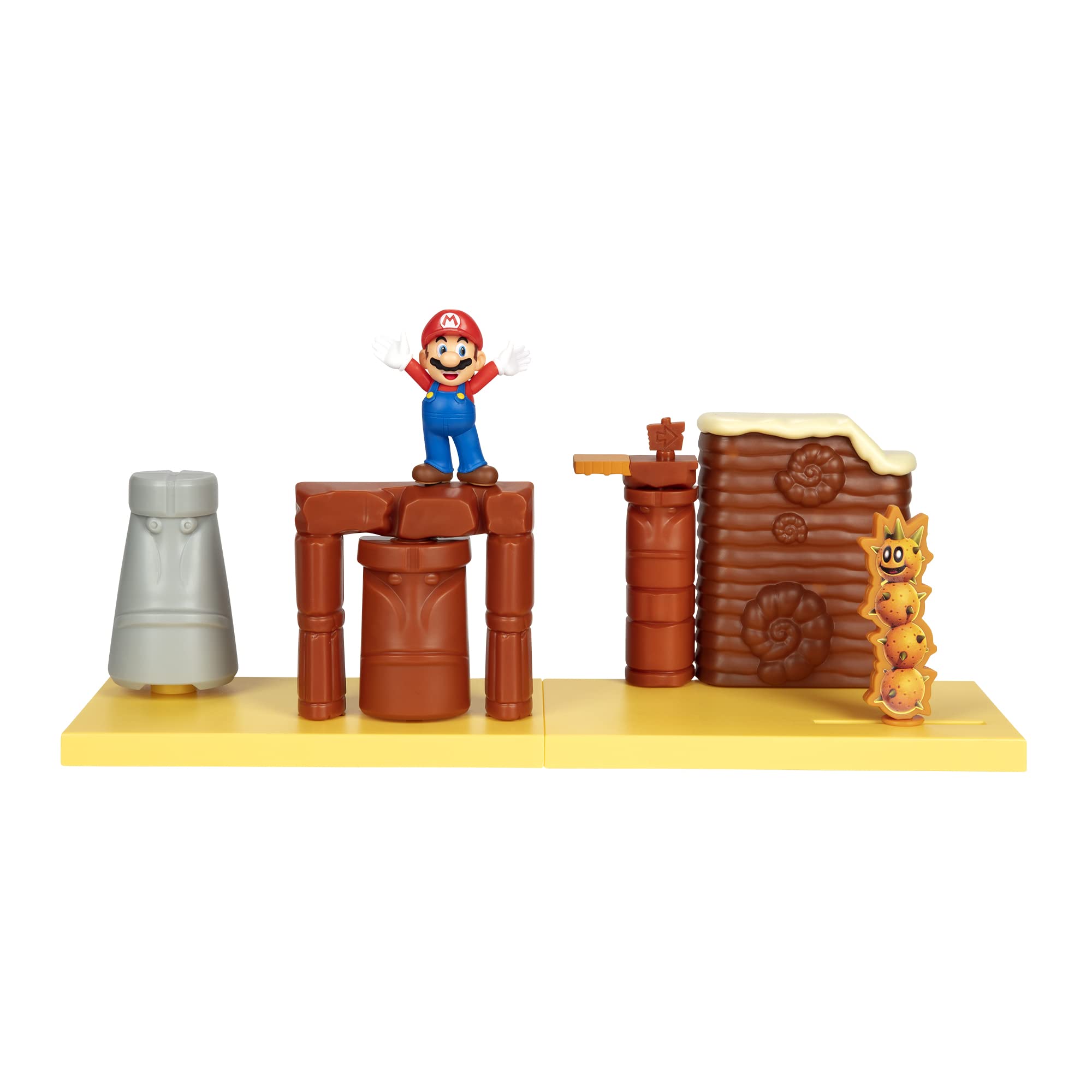 Nintendo Desert Playset With 2.5” / 6cm Mario Action Figure, Unique Playset Perfect For Play and Display, Super Mario Toy For Kids and Collectors, Ideal For Ages 3+