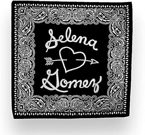 Amazon Co Jp Selena Gomez Revival Tour Bandana リバイバルツアー バンダナ 並行輸入品 Clothing Accessories