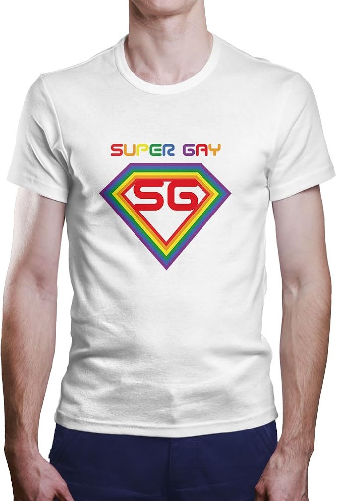 OKAPY Camiseta Super Gay. Una Camiseta de Hombre con el Emblema de Super Gay EN Colores. Camiseta Friki de Color Blanca: Amazon.es: Ropa y accesorios