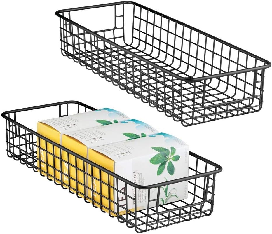mDesign 2er-Set Allzweckkorb – flexibler Aufbewahrungskorb aus Metalldraht – kompakter, robuster Drahtkorb mit Griffen – universelle Gitterbox für Küche, Speisekammer und andere Räume – mattschwarz