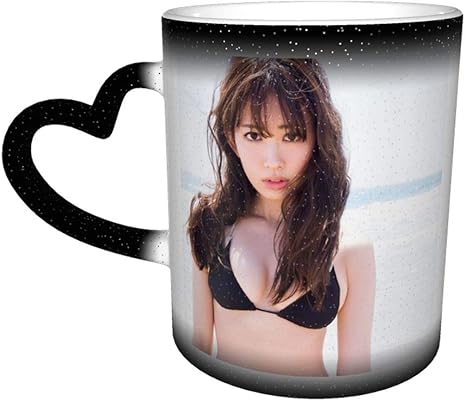Amazon Co Jp Akb48 小嶋陽菜 マグカップ 変色カップ 耐熱マグカップ コーヒー グッズ 陶器 魔法の色を変えるカップ 温感変色 グラスグリーン 大容量 真空断熱 ギフト ホーム キッチン