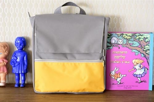 school bag with many pockets