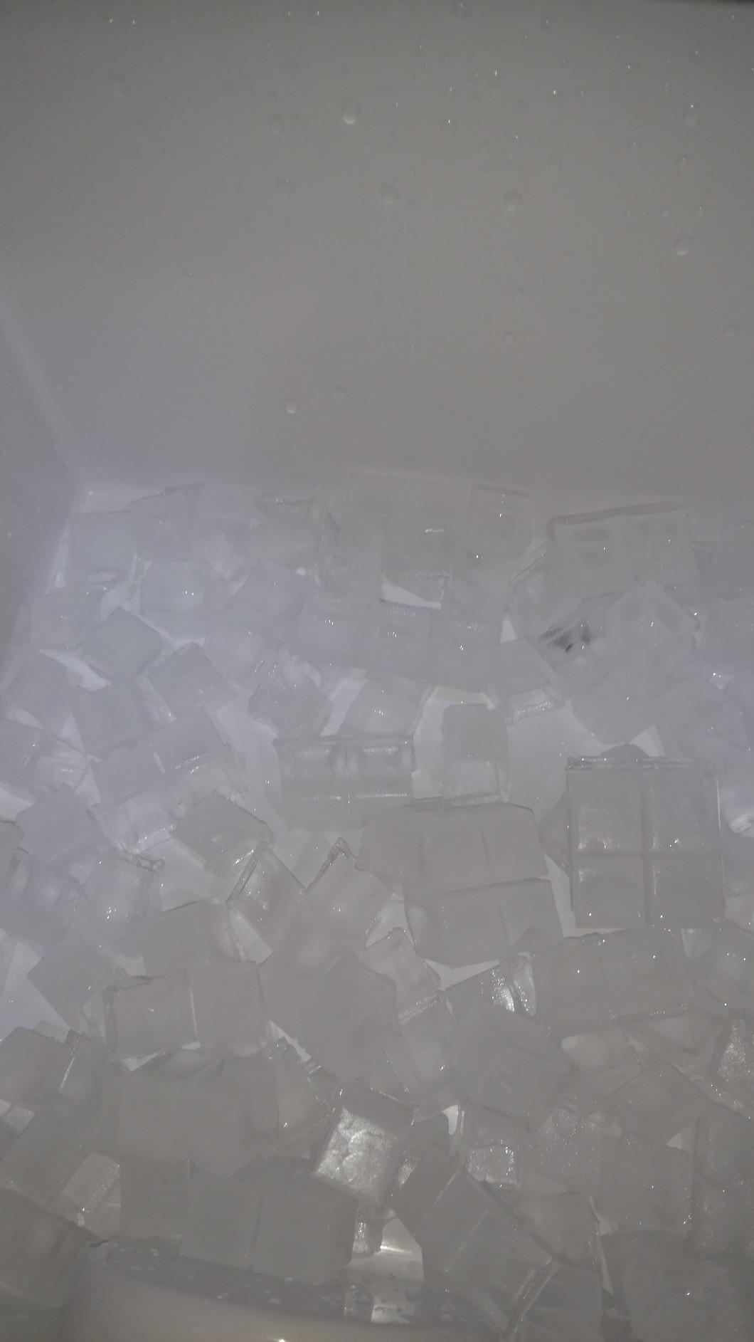 37/mo Finance EdgeStar IB450SS 50 Lb. 15 Inch Wide Undercounter Clear Ice Maker Stainless