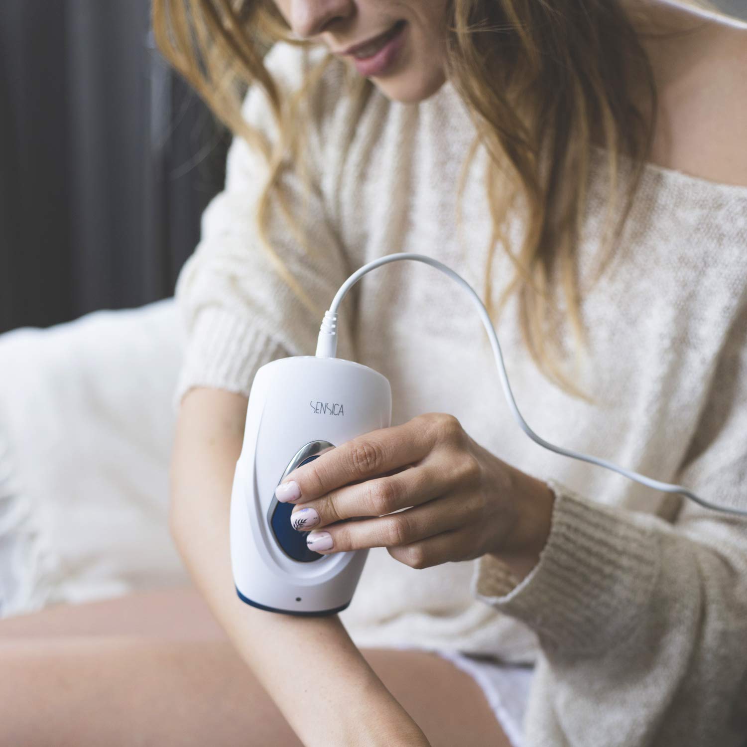 Sensilight Permanent Hair Removal Device for Women. Using IPL Technology. Great body and facial hair remover + Click \'Add Both\' To receive a Free cream! (Blue)