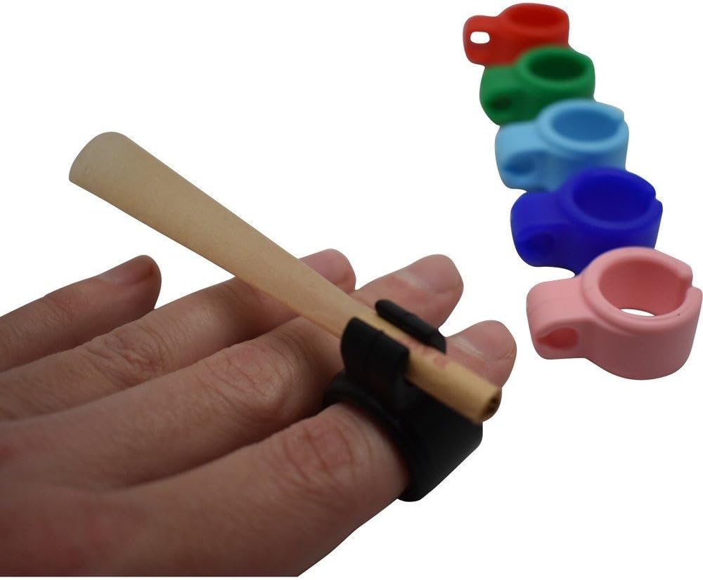 Cigarette Holder, Hands Free Cigarette Finger Ring Holder to Protect Your Finger Turn Yellow for Console Gamers, Musicians and Drivers,Soft Silicone Cigarette Holder for All Smokers (6pcs)